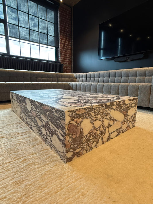 Tables Plinth XL - Audo Copenhaguen