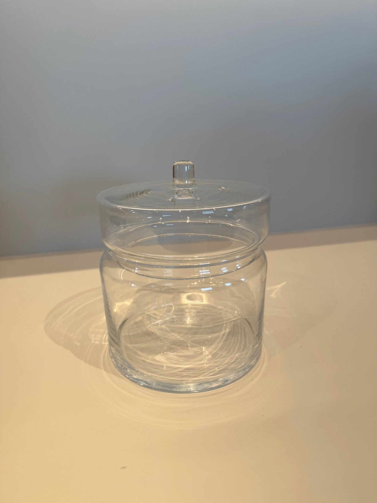 Petit pot de verre