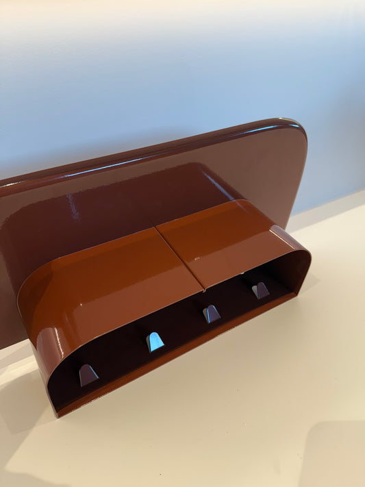 Korpus shelf M, 4 hooks, brick red