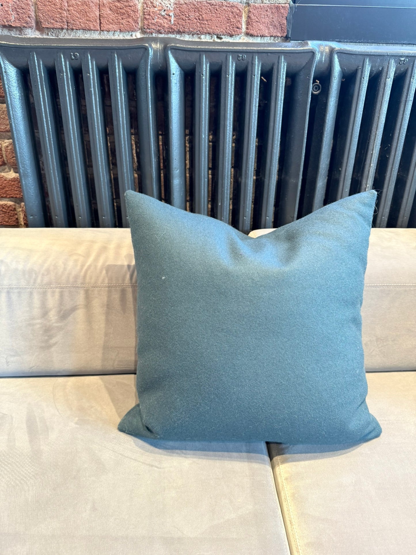 Coussin custom - DivinaMD de Kvadrat environ 16x16
