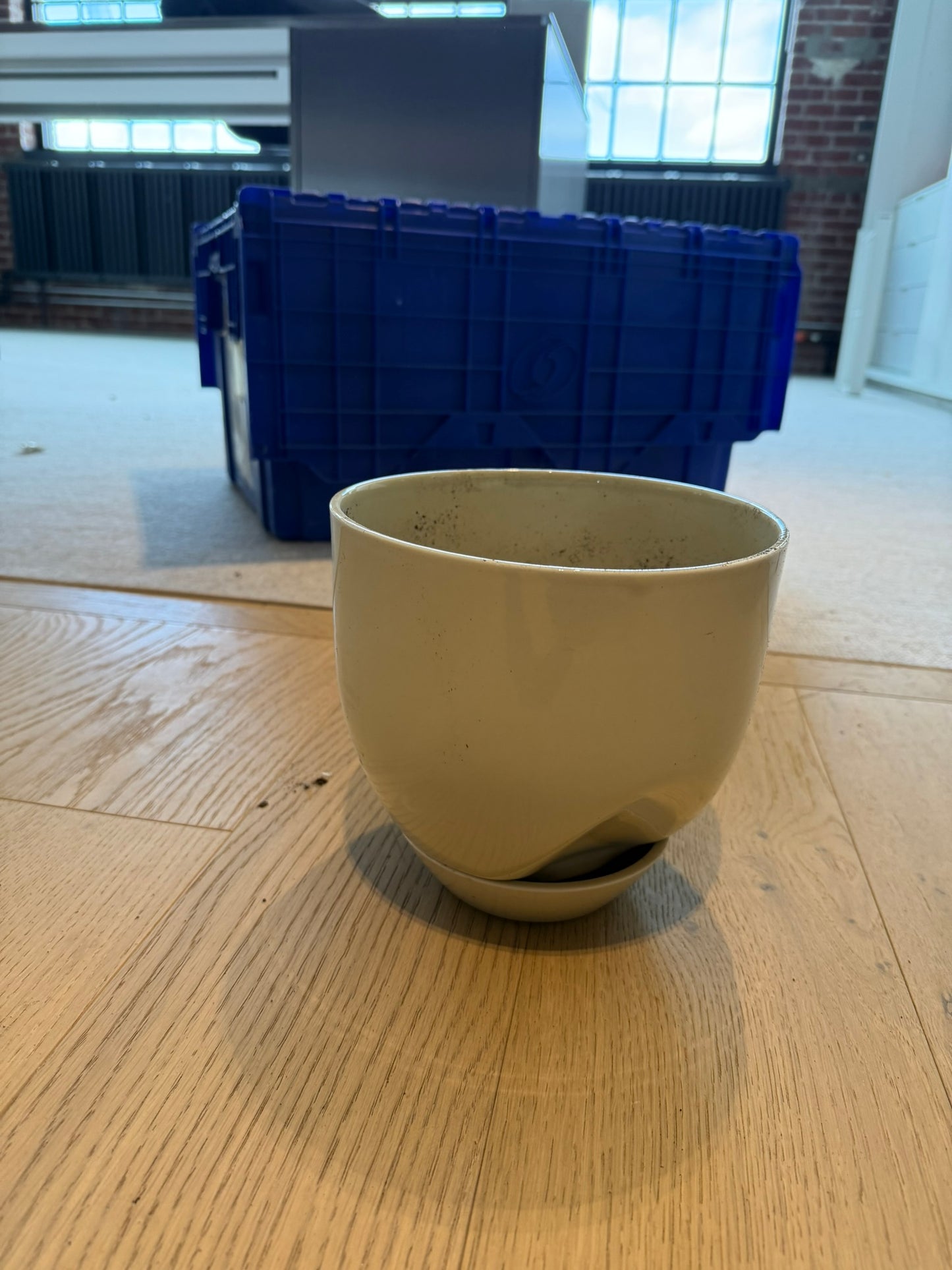 Hydrous Planter - Audo CPH