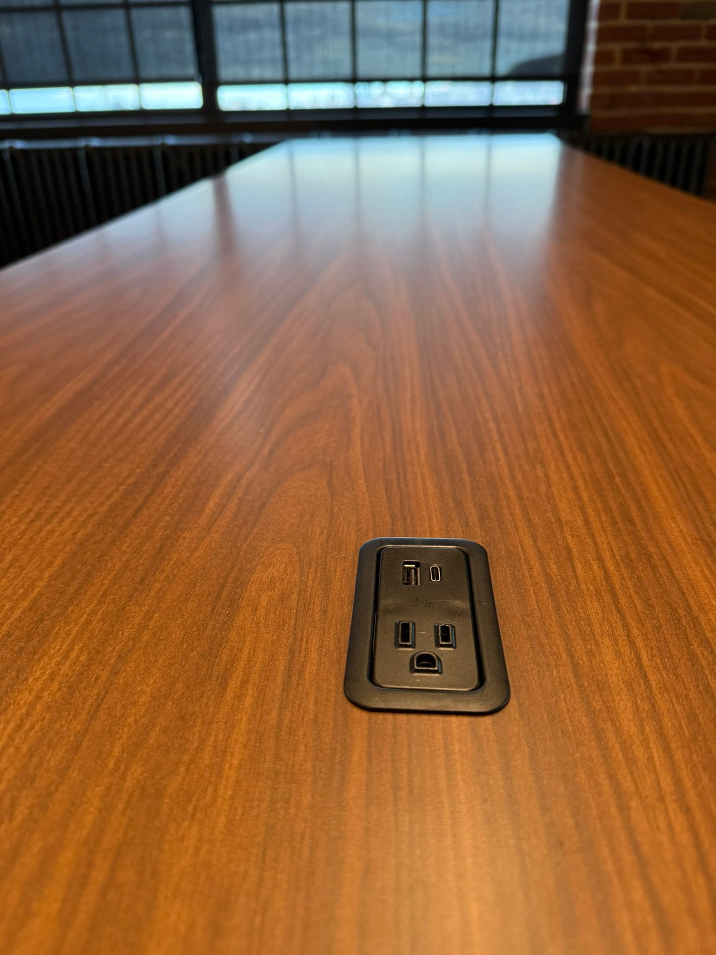 Table communale en U - Headway Herman Miller - Hauteur BAR