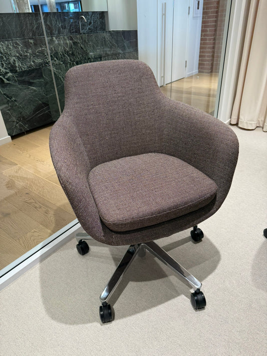 Saiba Task Chair