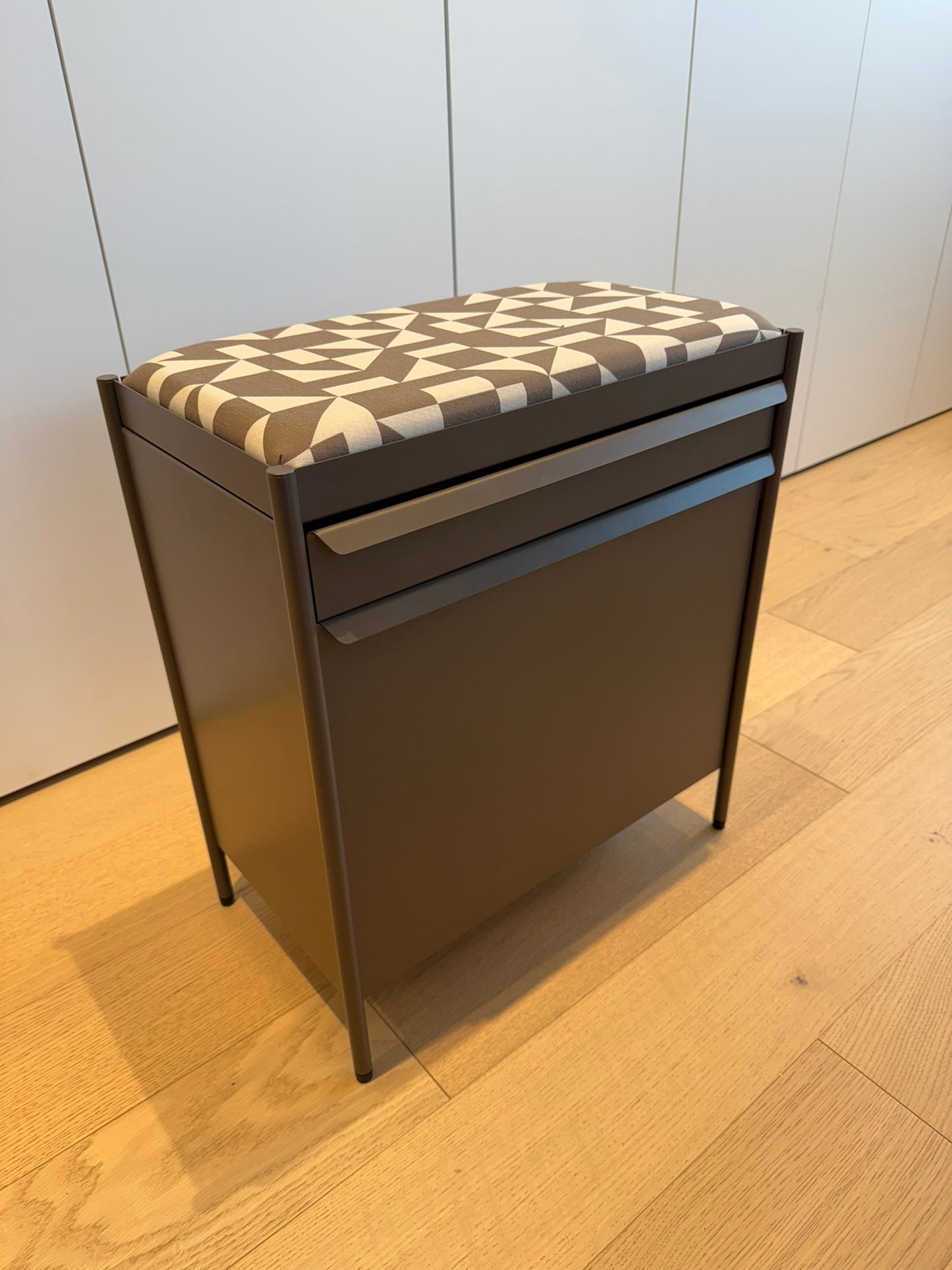 Rangement OE1 Trolley sur pieds