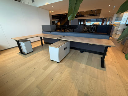 Kit de 4 postes de travail avec tables ajustables - Dividends de Knoll