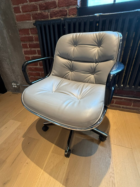 Pollock Executive Chair - Knoll gray leather