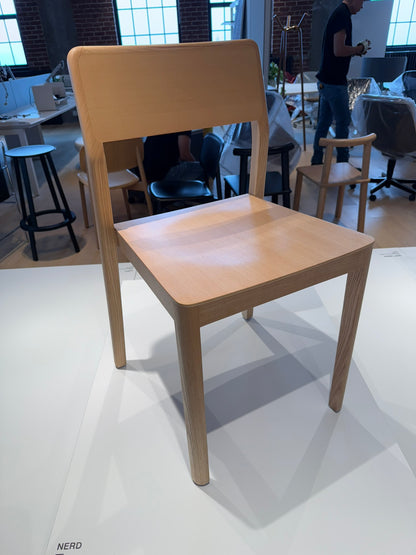 Note Side Chair