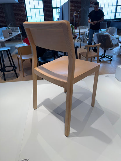 Note Side Chair