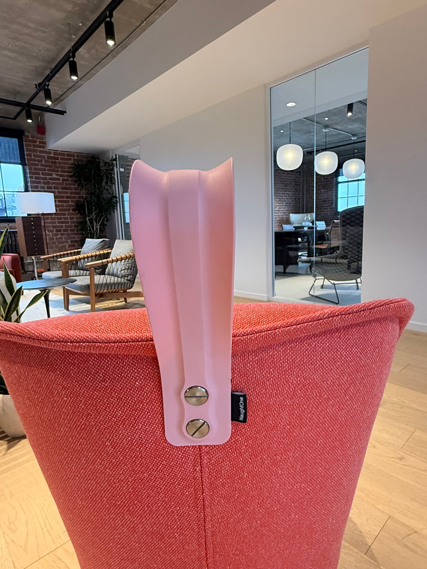 Pippin Lounge Chair sur roulettes  - Naughtone