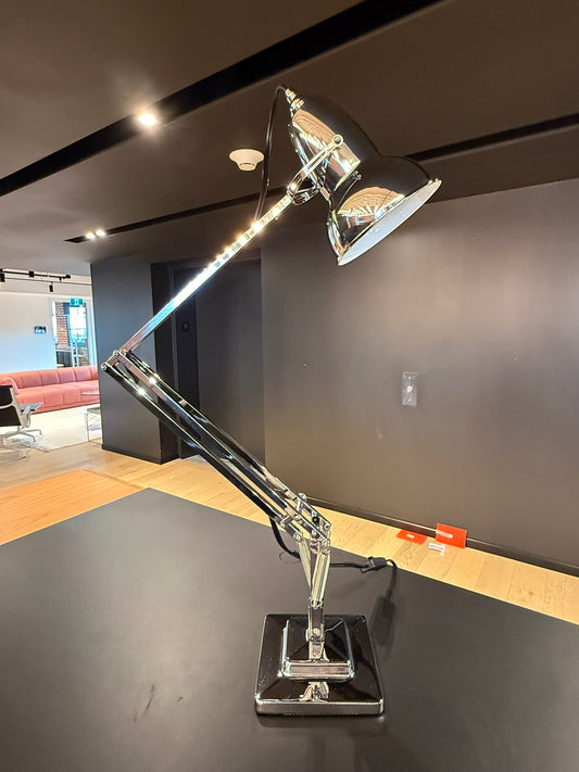 Original 1227 Task Lamp